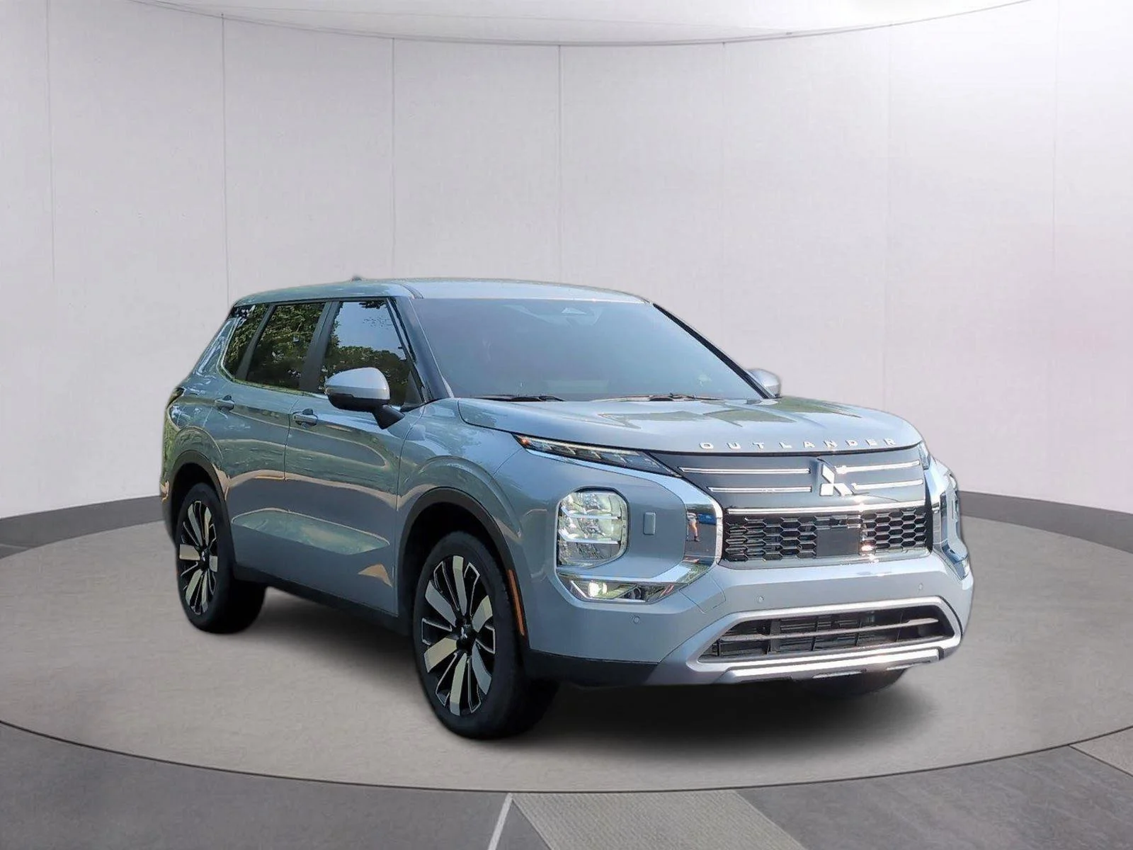 Used 2026  Mitsubishi SE image 8