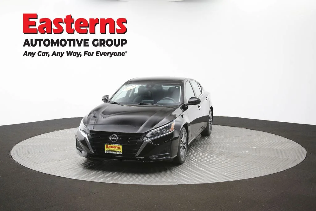 Used 2023 Black Nissan 2.5 SV image 53