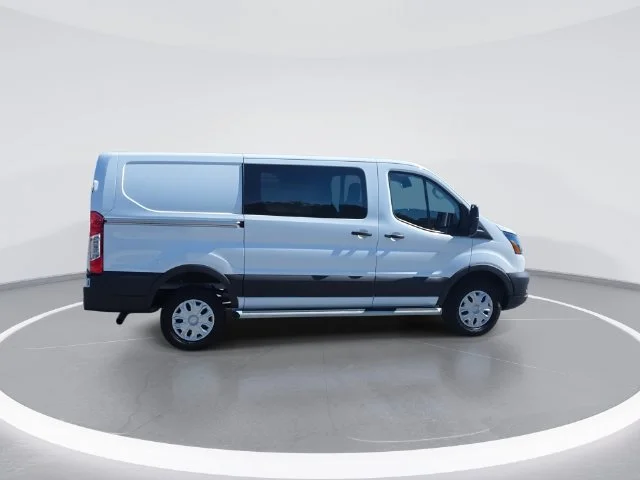 Used 2025 White Ford Base image 9