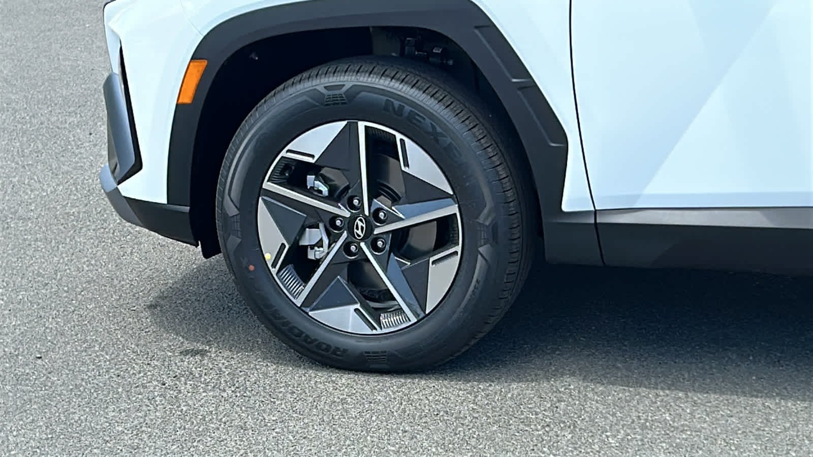 New 2026 Creamy White Pearl Hyundai SEL AWD image 9