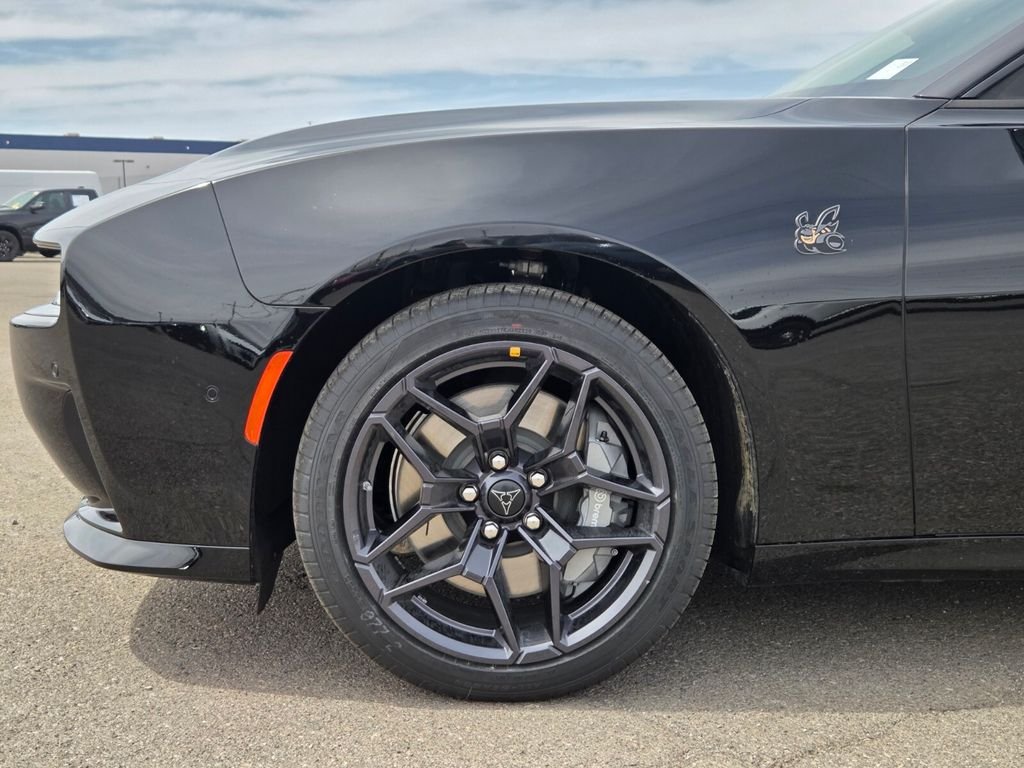 New 2026 Diamond Black Crystal Pearlcoat Dodge Scat Pack image 5