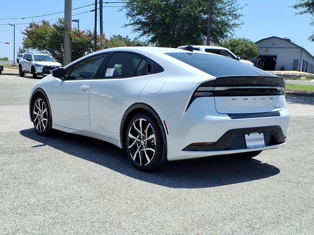 New 2026 Wind Chill Pearl <sup>1</sup> Toyota  XSE image 5