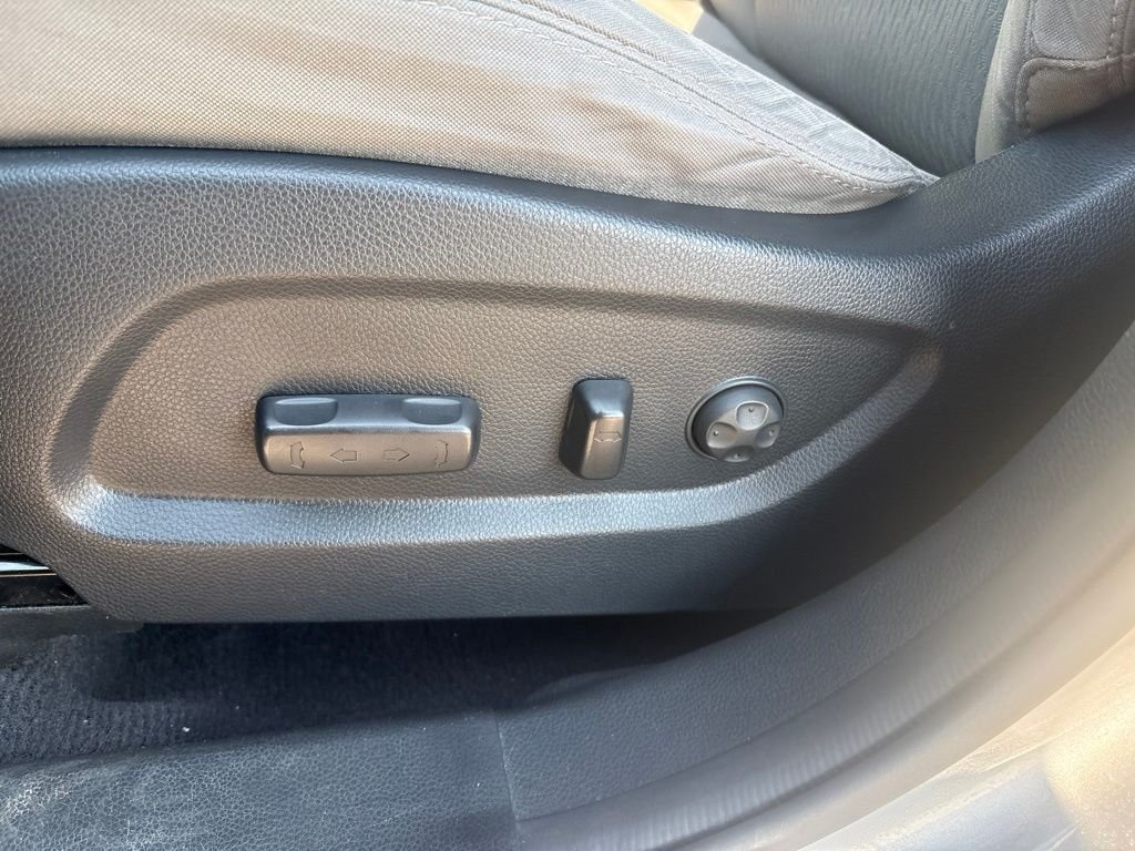 Used 2016 Iron Frost Hyundai SE image 13