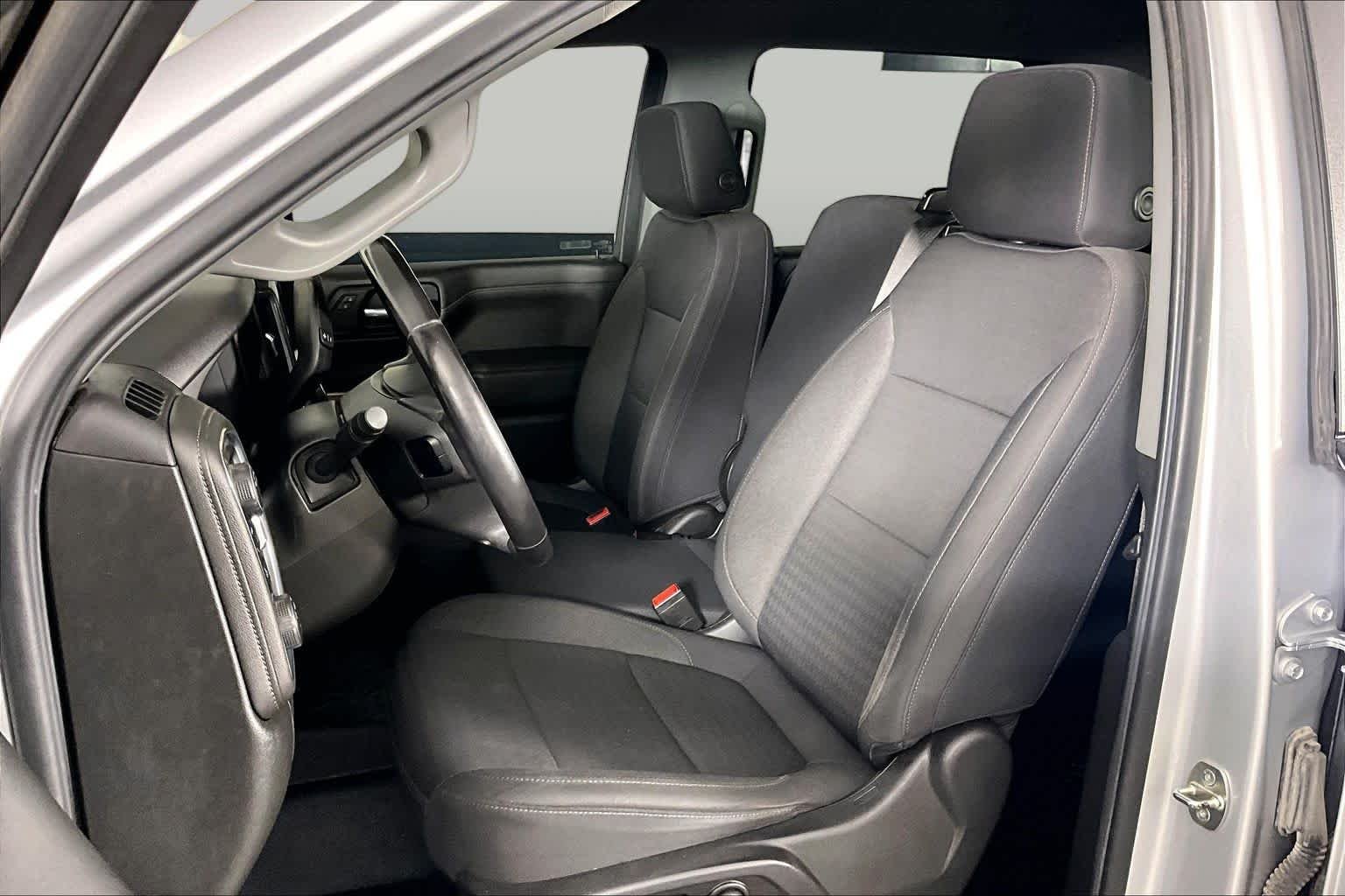 Used 2022 Silver Ice Metallic Chevrolet LT image 8