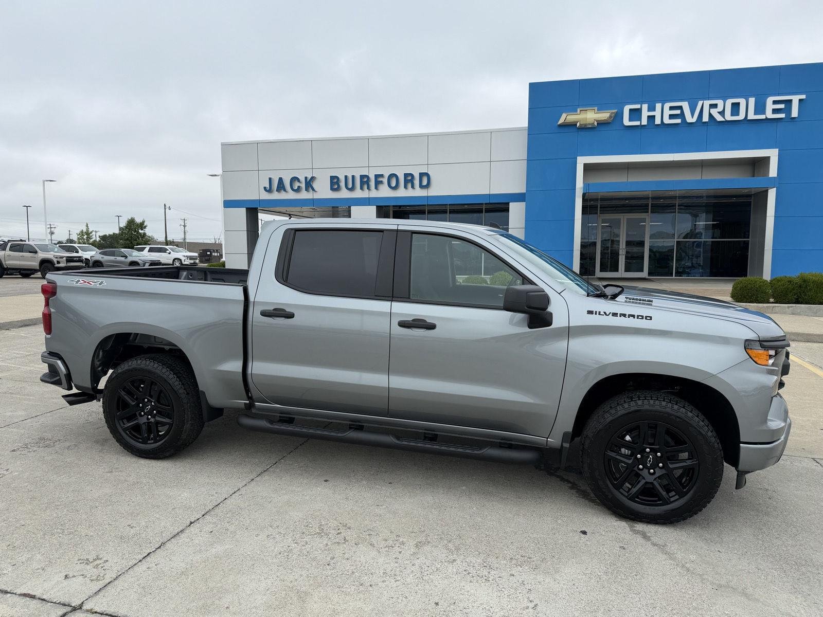 2026 Chevrolet Silverado 1500 Custom - Photo 5