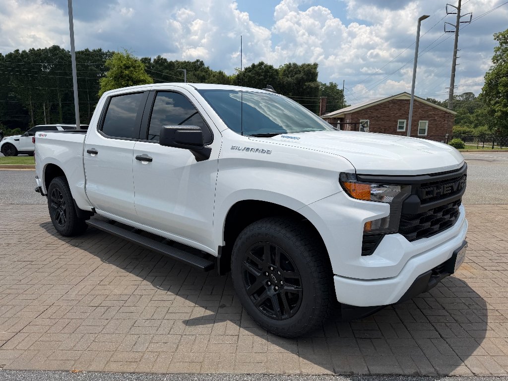 New 2026 Summit White Chevrolet Custom image 10