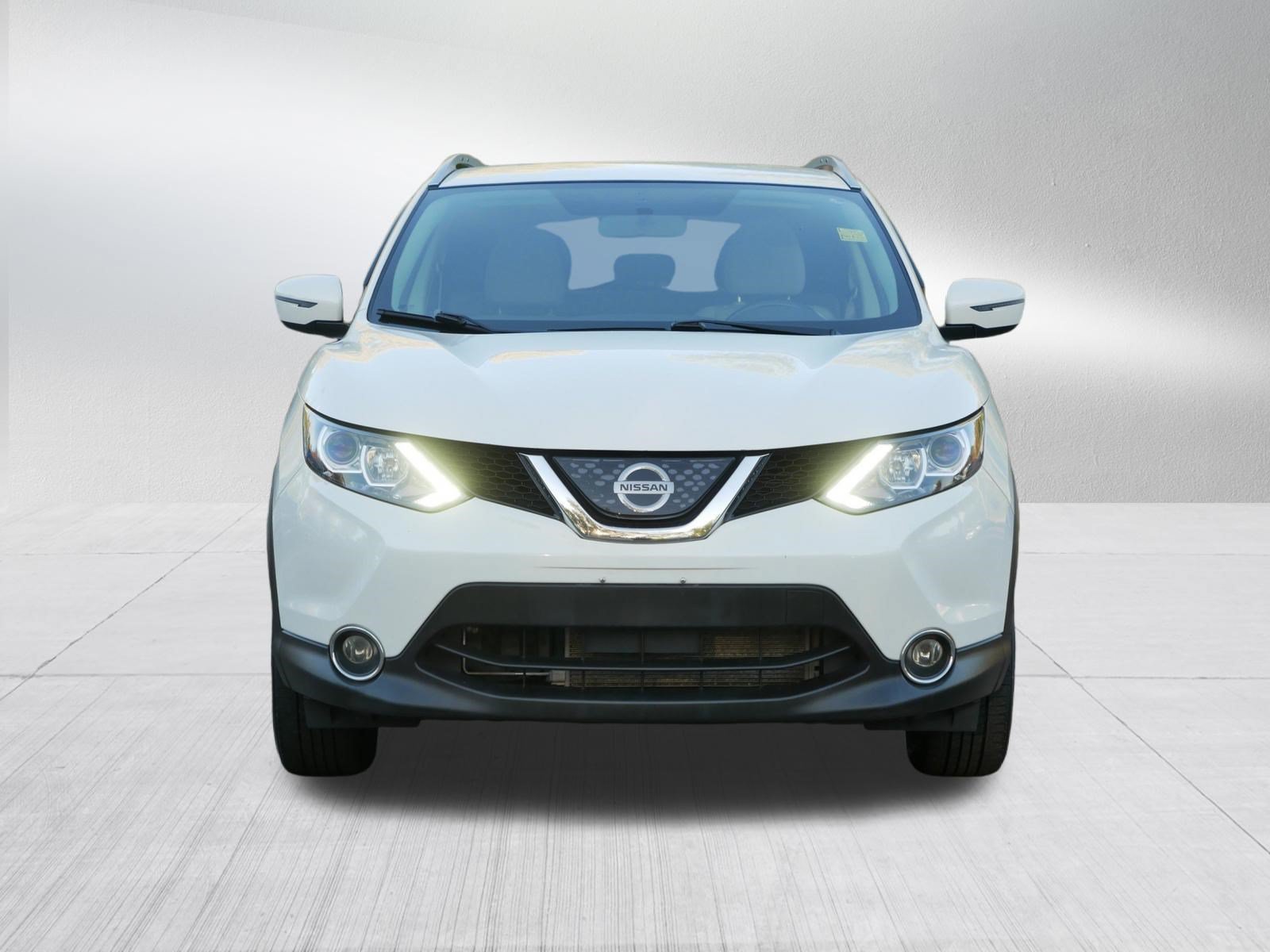 Certified 2018 Nissan Rogue Sport SV with VIN JN1BJ1CR0JW268683 for sale in Inver Grove, Minnesota