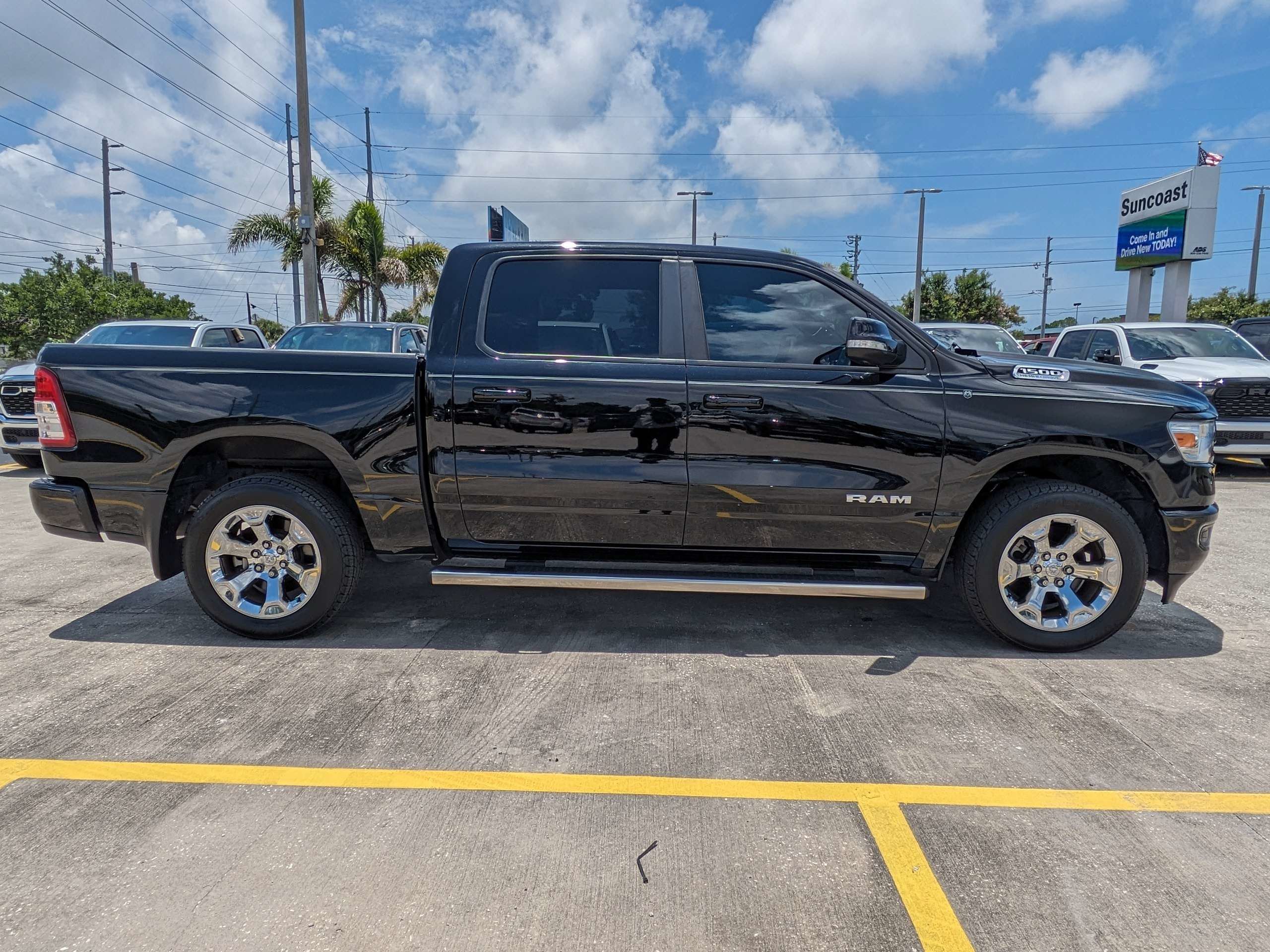 Certified Used 2022 Black Ram Big Horn/Lone Star image 3