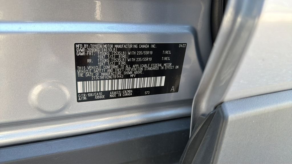 Used 2022 Silver Toyota XLE Premium image 27