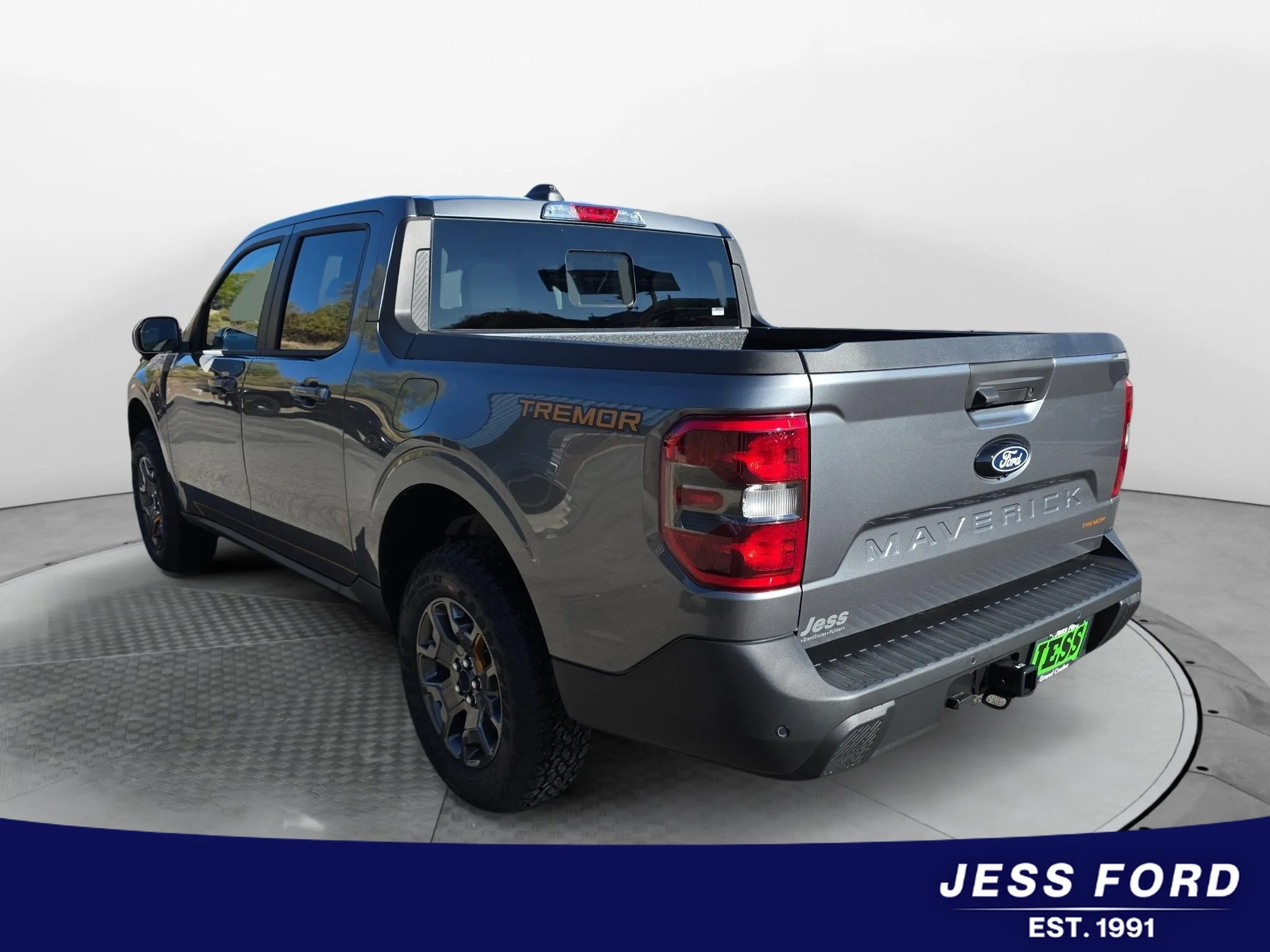 New 2026 Carbonized Gray Metallic Ford Tremor® image 3