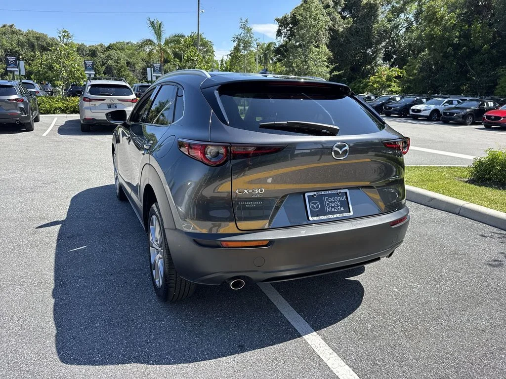 Used 2021 Machine Gray Metallic Mazda Premium image 13