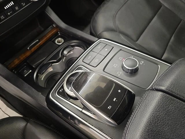 Used 2018 Polar White Mercedes-Benz GLS 450 image 28