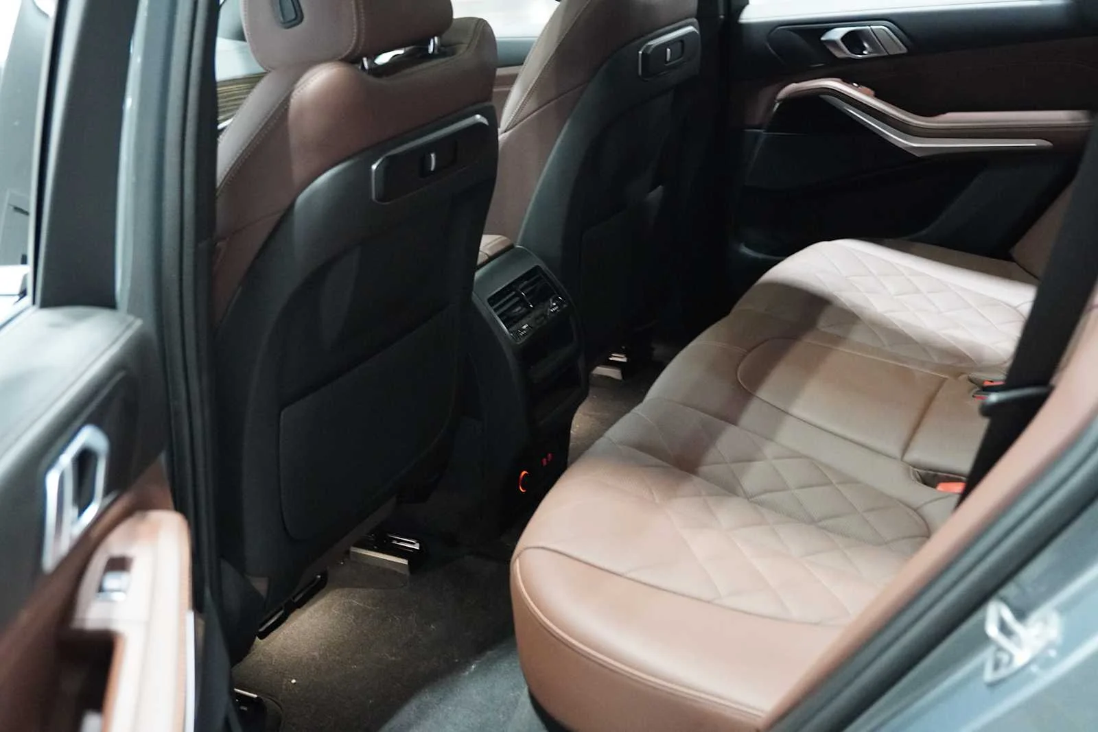 Used 2024 Not Available BMW xDrive40i image 22