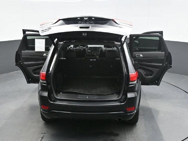 Used 2020 Black Jeep Altitude image 27