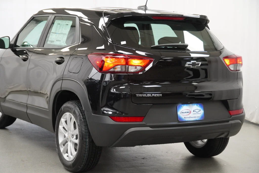 New 2026 Mosaic Black Metallic Chevrolet LS image 16