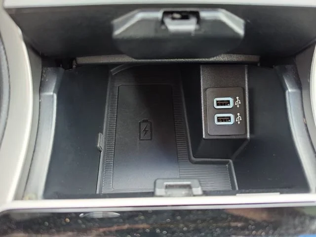 Used 2019 Gray Ford SEL image 31