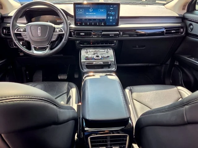 Used 2022 Black Lincoln Reserve image 15