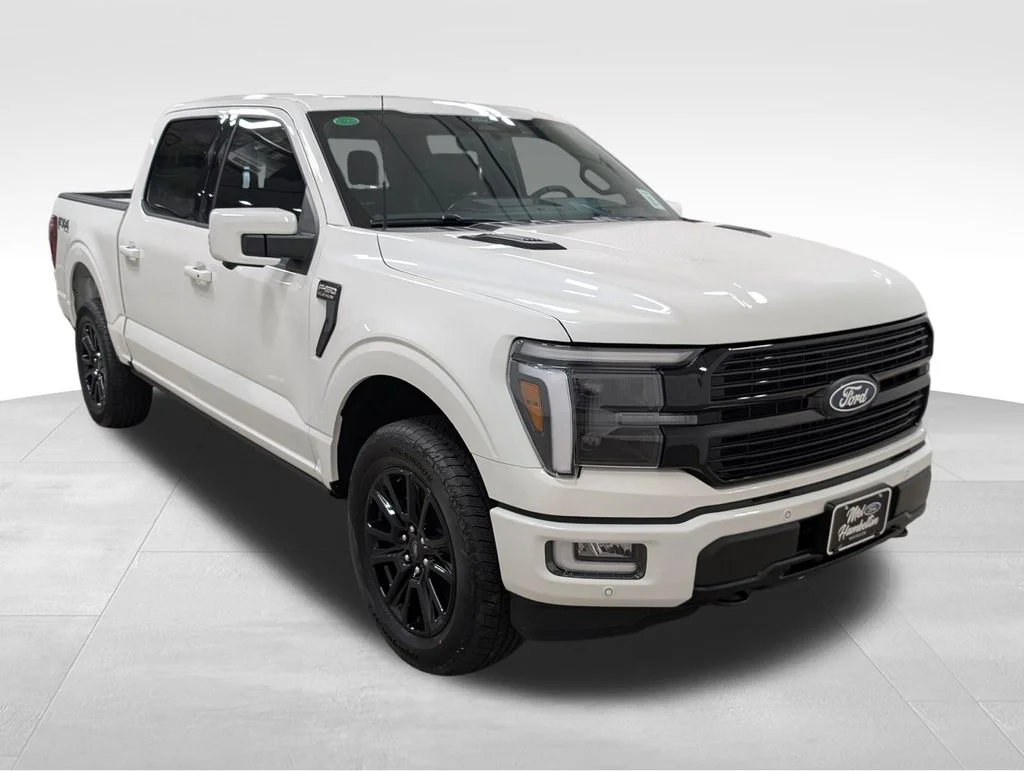 New 2026 Star White Metallic Tri-Coat Ford Platinum® image 25