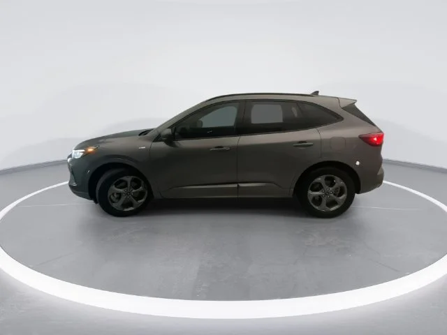 Used 2024 Gray Ford ST-Line image 3