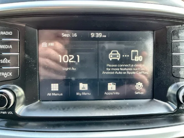 Used 2020 Black Kia S image 14
