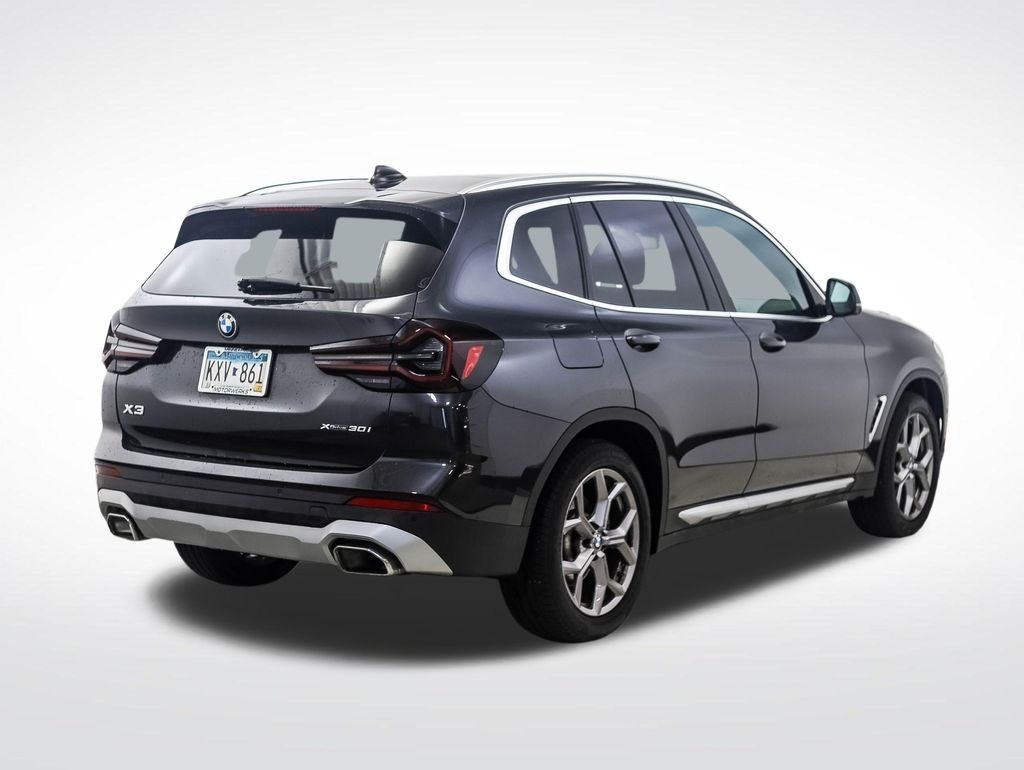 Certified Used 2024 Dark Graphite BMW xDrive30i image 5