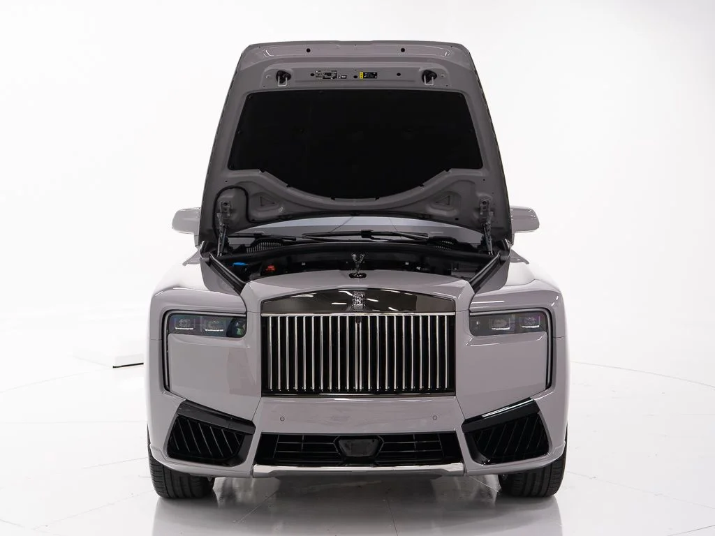 New 2027 Tempest Grey Rolls-Royce Black Badge image 54