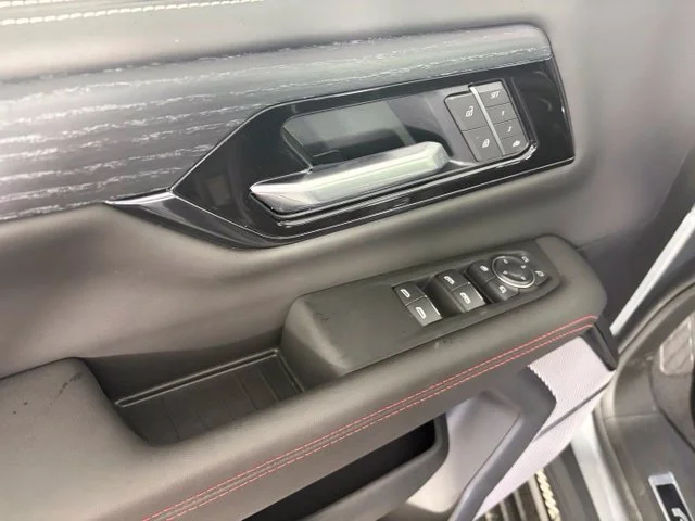 2026 GMC Yukon XL AT4 Ultimate - Photo 14