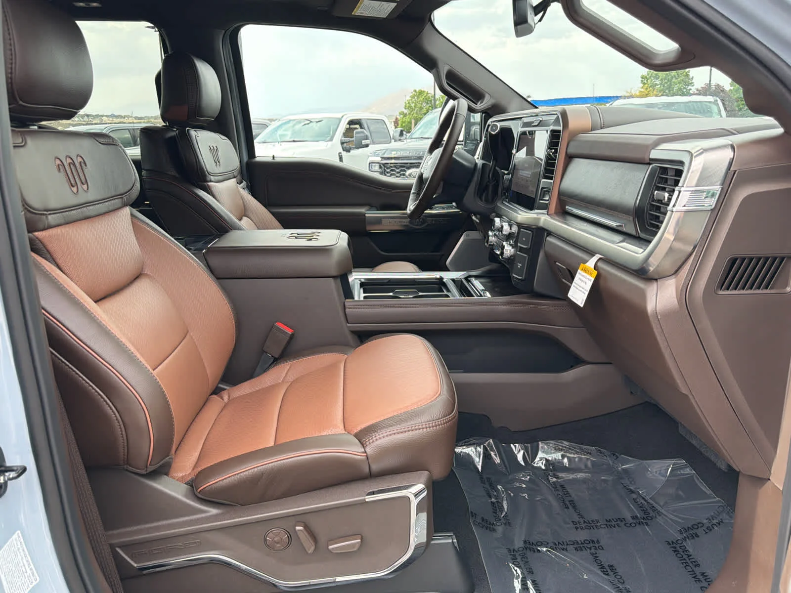 New 2026 Glacier Gray Metallic Tri-Coat Ford F-350® King Ranch® image 23