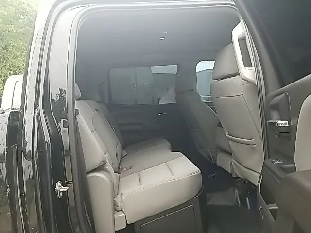 Used 2017 Black GMC Base image 27