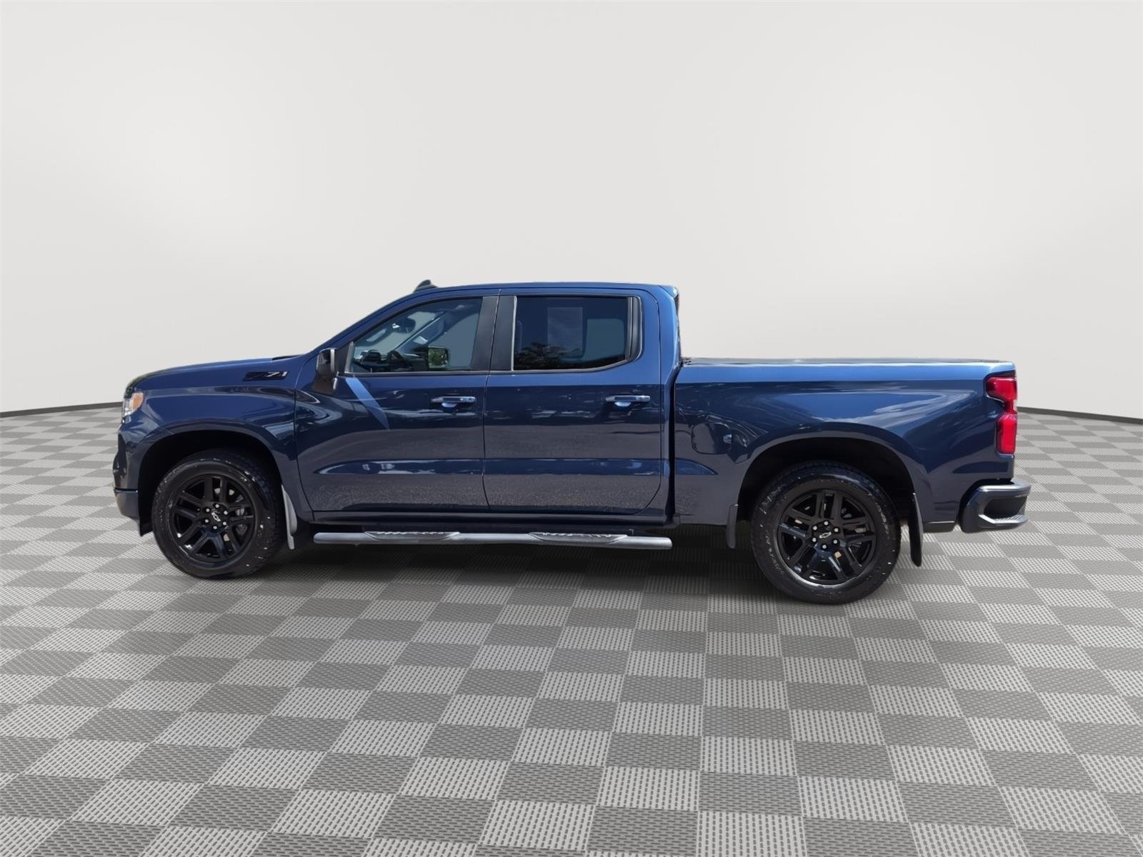 Used 2023 Northsky Blue Metallic Chevrolet RST image 4