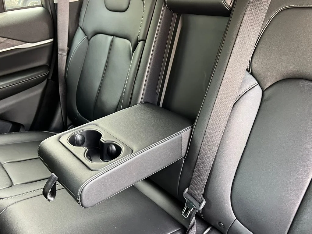 Used 2023 White Jeep Limited image 8