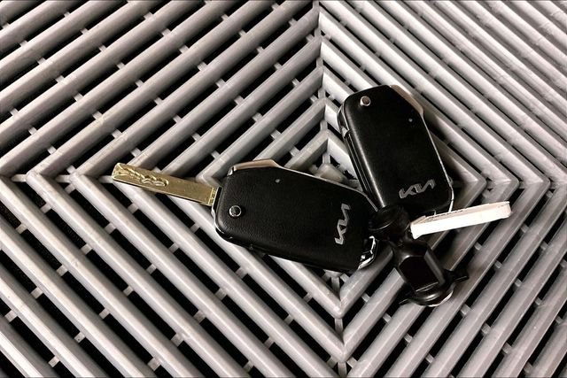 Used 2025 Gravity Gray Kia LX image 9