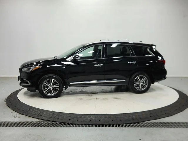 Used 2020 Black INFINITI LUXE image 5