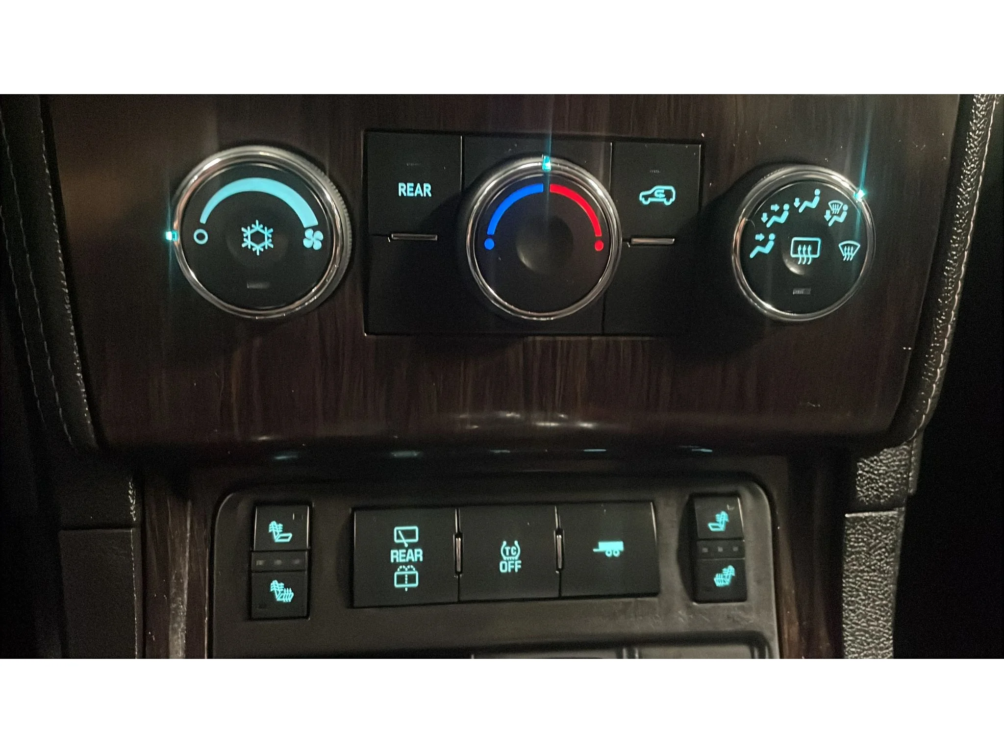 Used 2017 Tungsten Metallic Chevrolet LT image 13