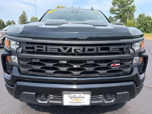 Used 2024 Black Chevrolet Custom Trail Boss image 9