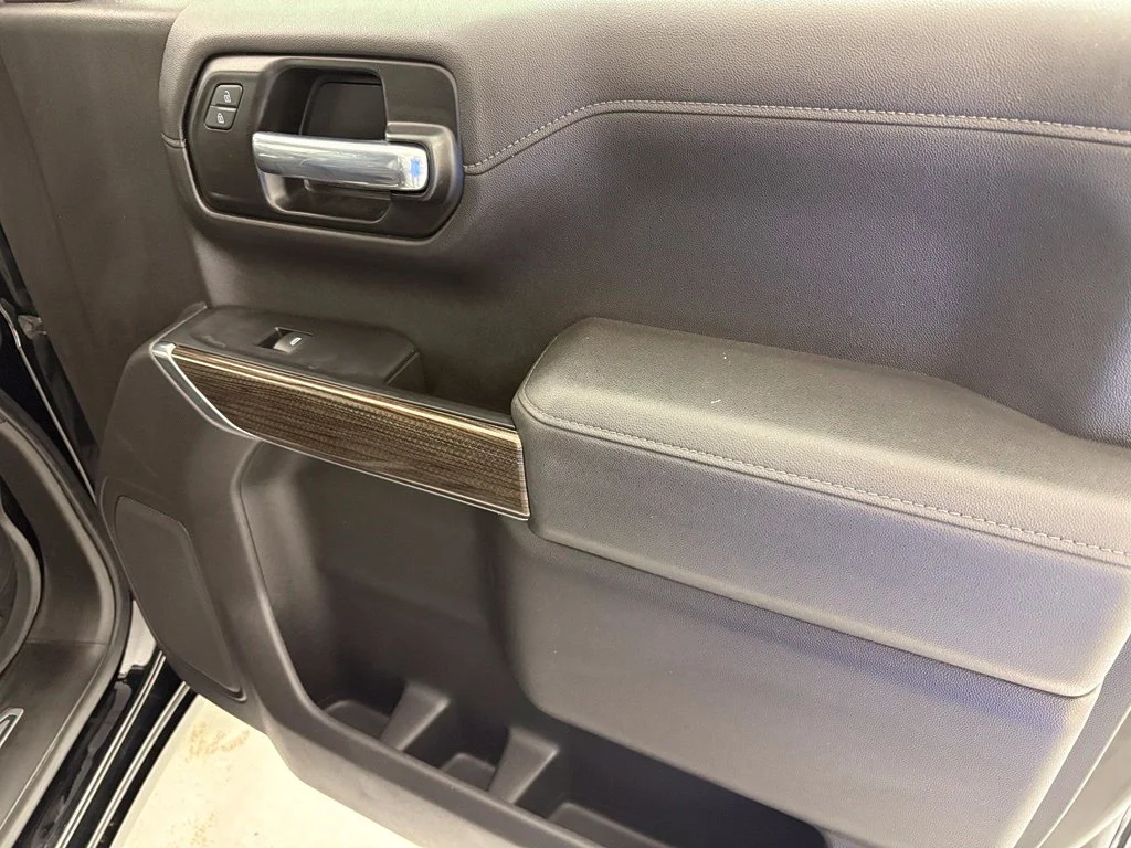 Used 2021 Black Chevrolet RST image 45