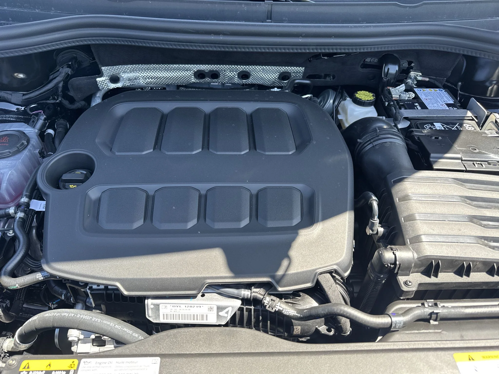 New 2026 Deep Black Pearl Volkswagen SE image 33