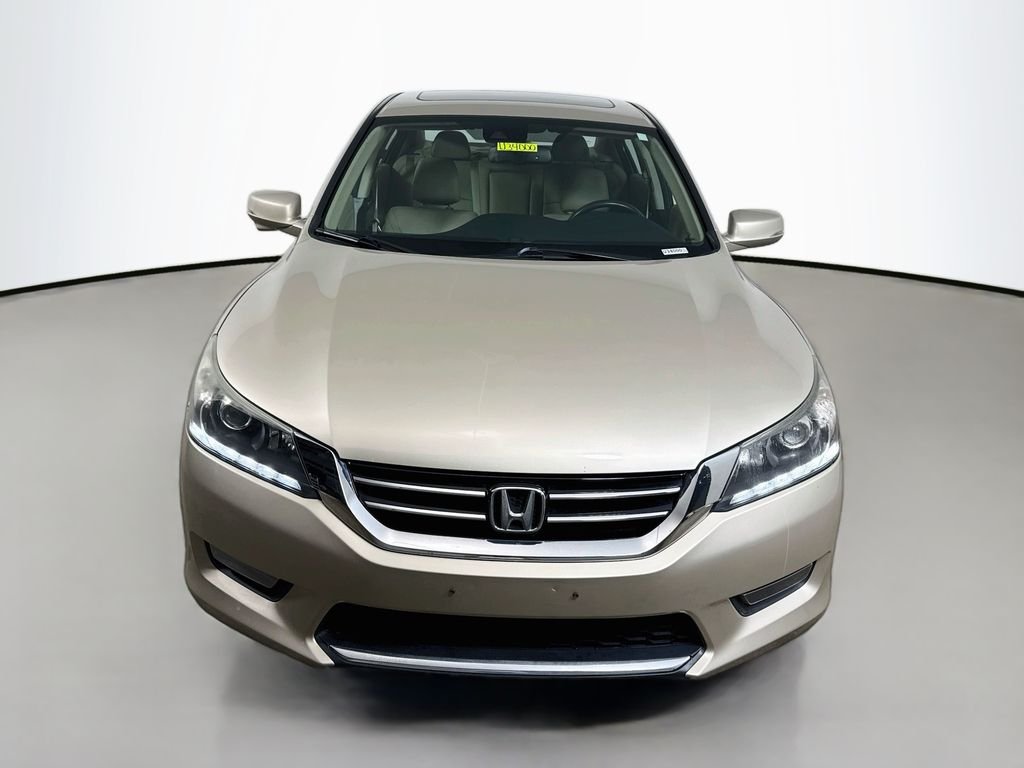 Used 2014 Champagne Frost Pearl Honda EX-L image 2