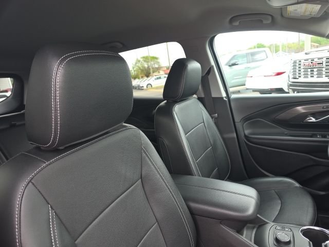 Used 2023 White GMC SLT image 9