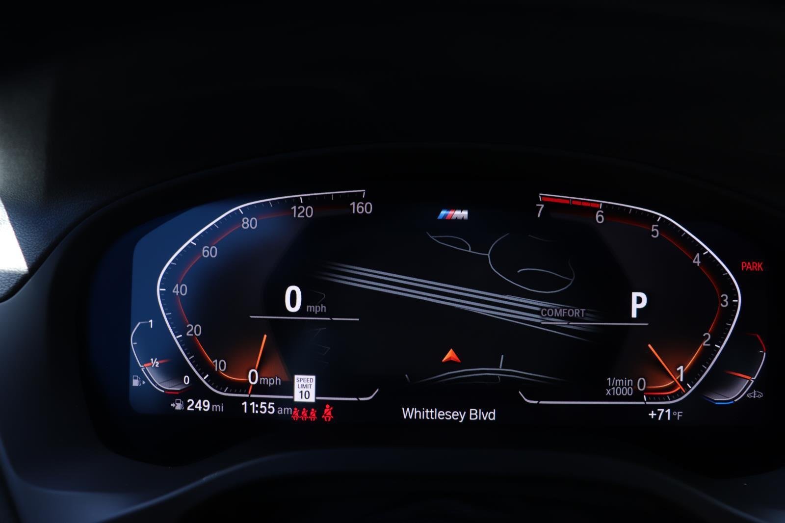 Used 2022 Carbon Black Metallic BMW xDrive30i image 30