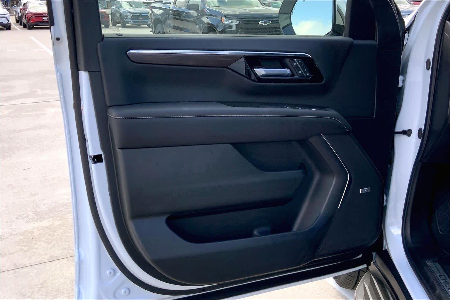 2026 Chevrolet Tahoe Premier - Photo 11