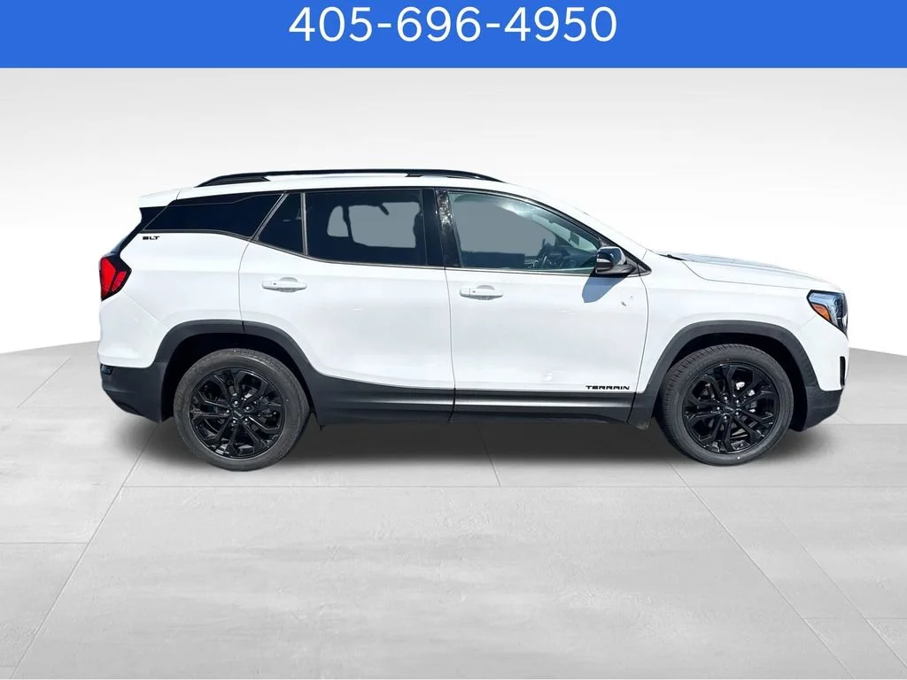 Pre-Owned 2021 GMC Terrain SLT