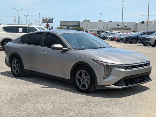Used 2025 Gray Kia LXS image 7