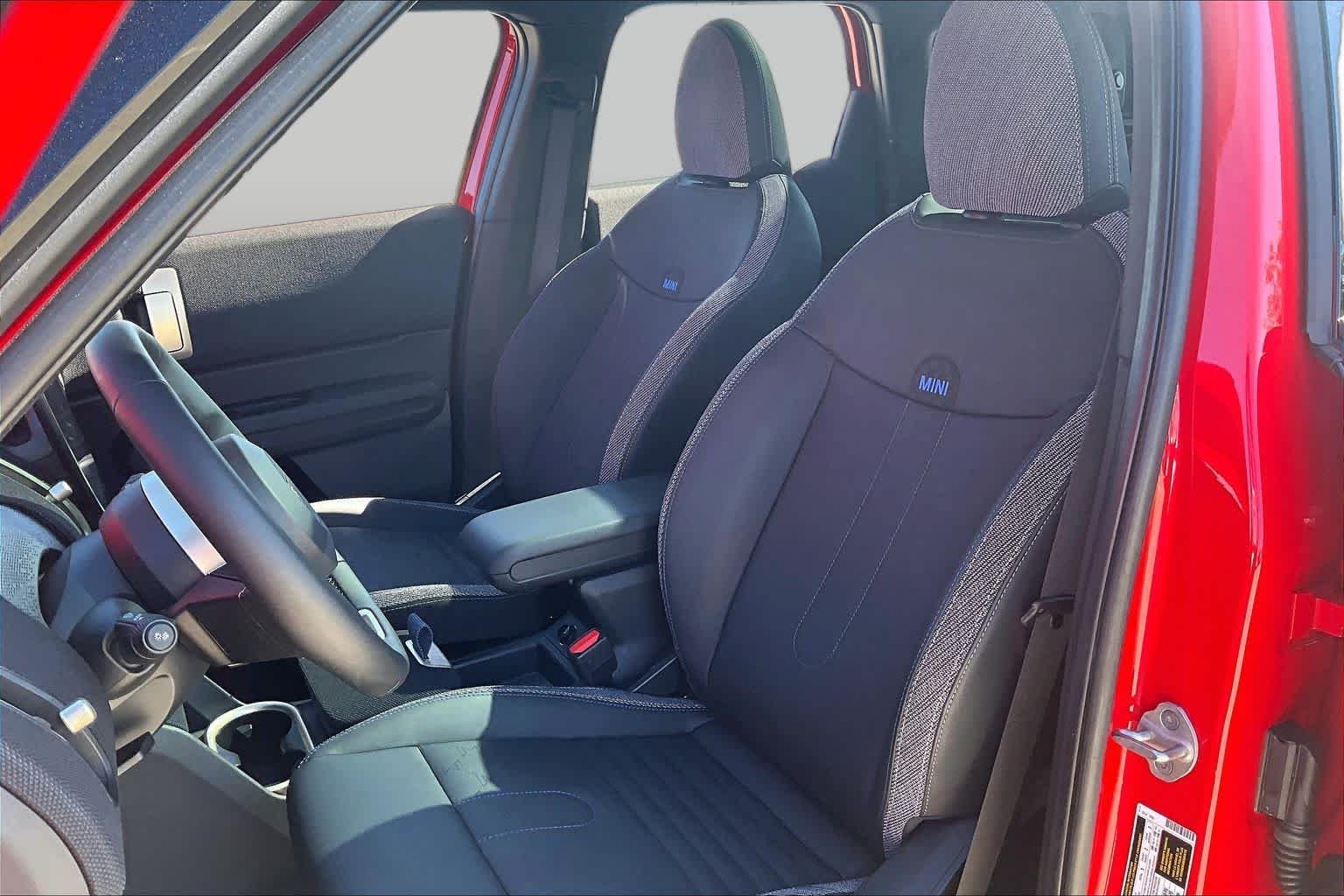 Used 2026 Chili Red II MINI S image 7