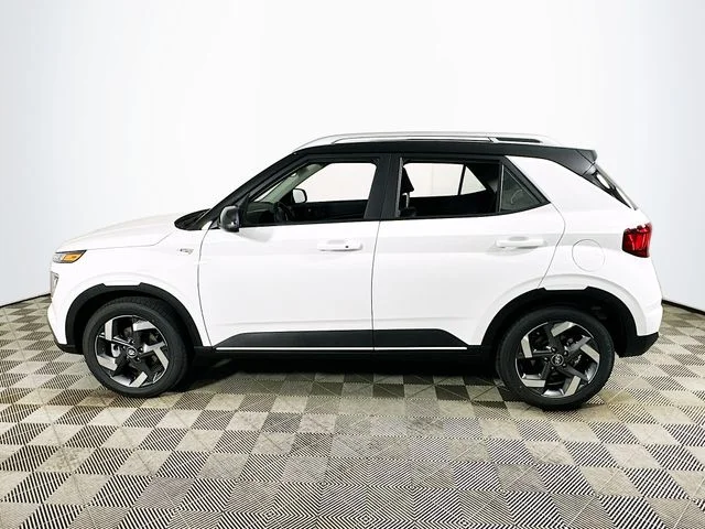 New 2026 Hyundai VENUE SEL
