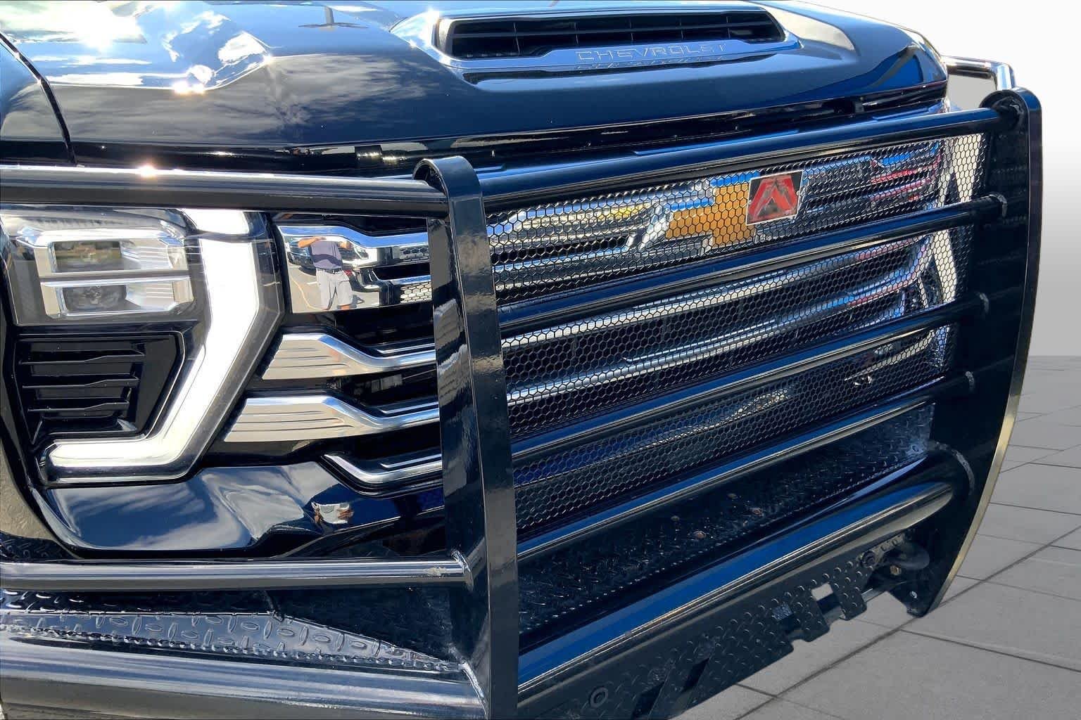 Used 2024 Black Chevrolet High Country image 30