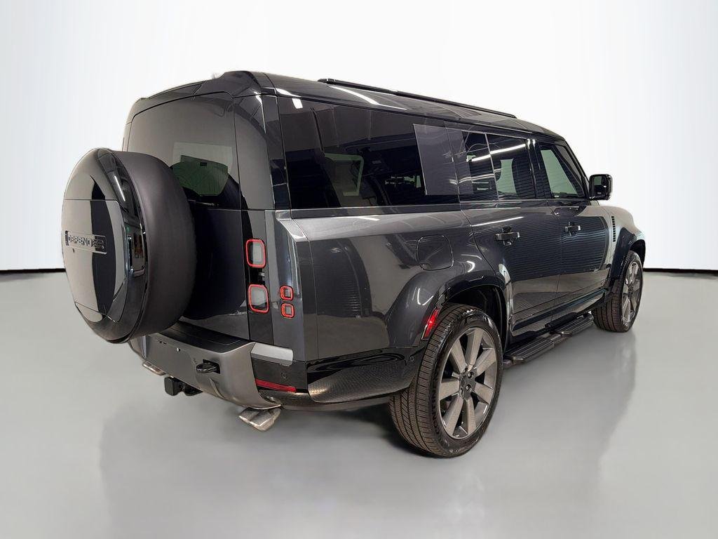 New 2026 Carpathian Grey Land Rover V8 image 9