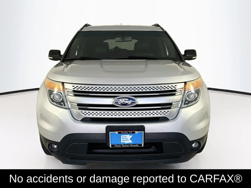 Used 2013 Ingot Silver Ford XLT image 2