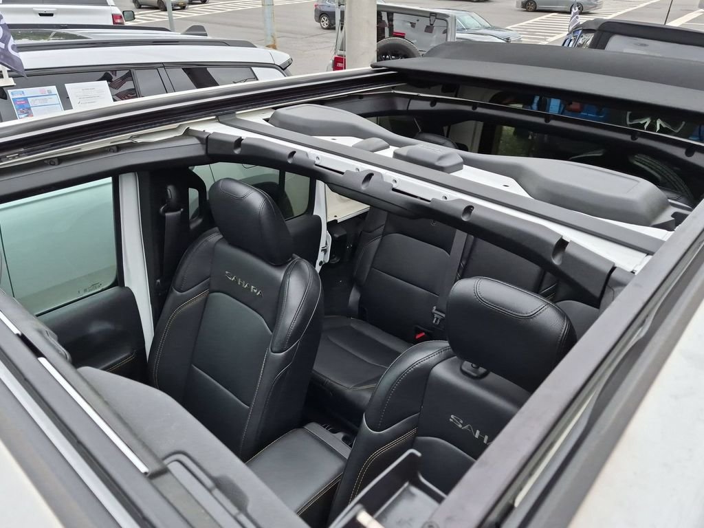 Used 2024 White Jeep Sahara 4xe image 17
