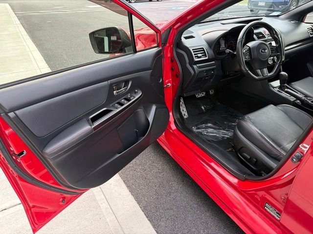 Used 2018 Red Subaru Limited image 14
